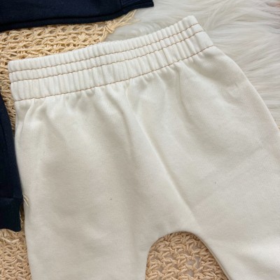 Conj. Casaco Pinguim Super Fofo e Calça Saruel - Preto e Off  White